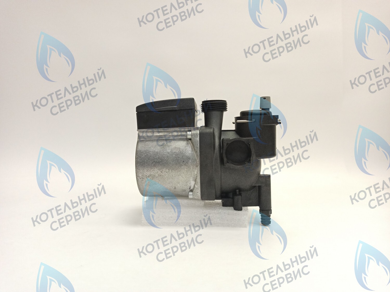 AA10010005 Насос GRUNDFOS UPS15-60 AOKR ELECTROLUX Hi-Tech 32 Fi в Новосибирске