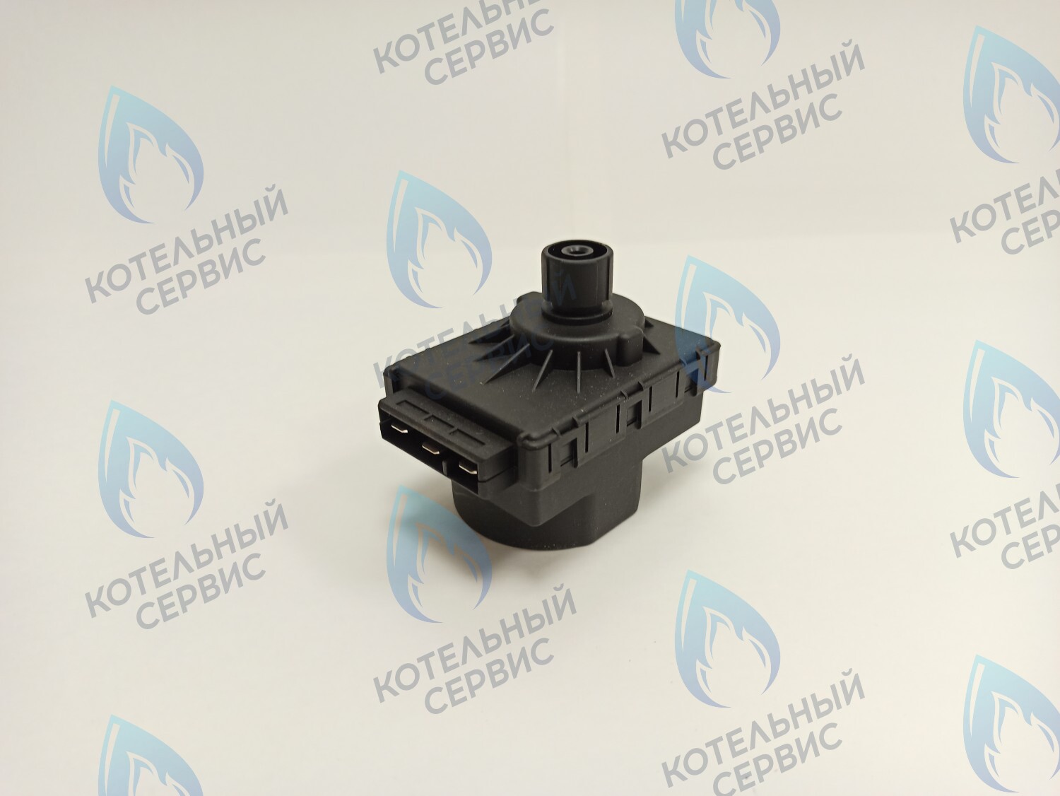 GM001-05 Сервопривод (мотор) трехходового клапана универсальный 7,5мм 220/240v (С) FERROLI, PROTHERM, VIESSMANN, ALPENHOFF, ALPHATHERM, ELECTROLUX, ROC, ELSOTHERM, OASIS, POLYKRAFT, HAIER, CHAFFOTEAUX, ARISTON, MIZUDO, ITALTHERM, THERMEX в Новосибирске