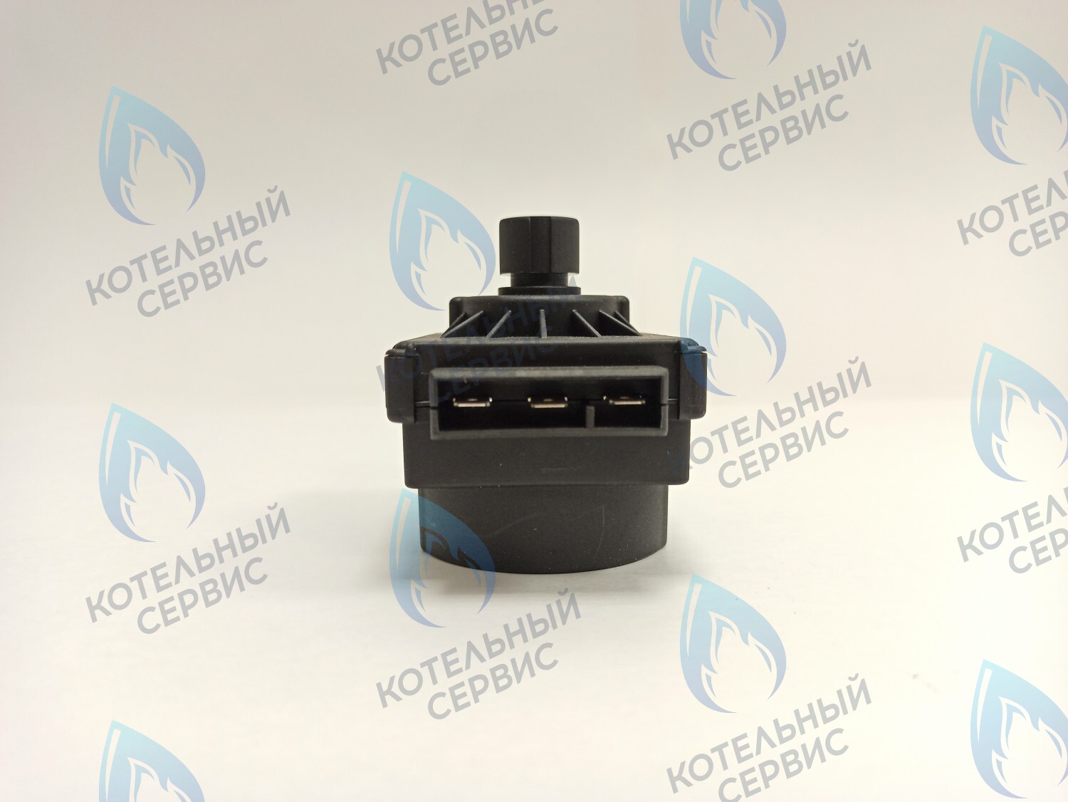 GM001-05 Сервопривод (мотор) трехходового клапана универсальный 7,5мм 220/240v (С) FERROLI, PROTHERM, VIESSMANN, ALPENHOFF, ALPHATHERM, ELECTROLUX, ROC, ELSOTHERM, OASIS, POLYKRAFT, HAIER, CHAFFOTEAUX, ARISTON, MIZUDO, ITALTHERM, THERMEX в Новосибирске