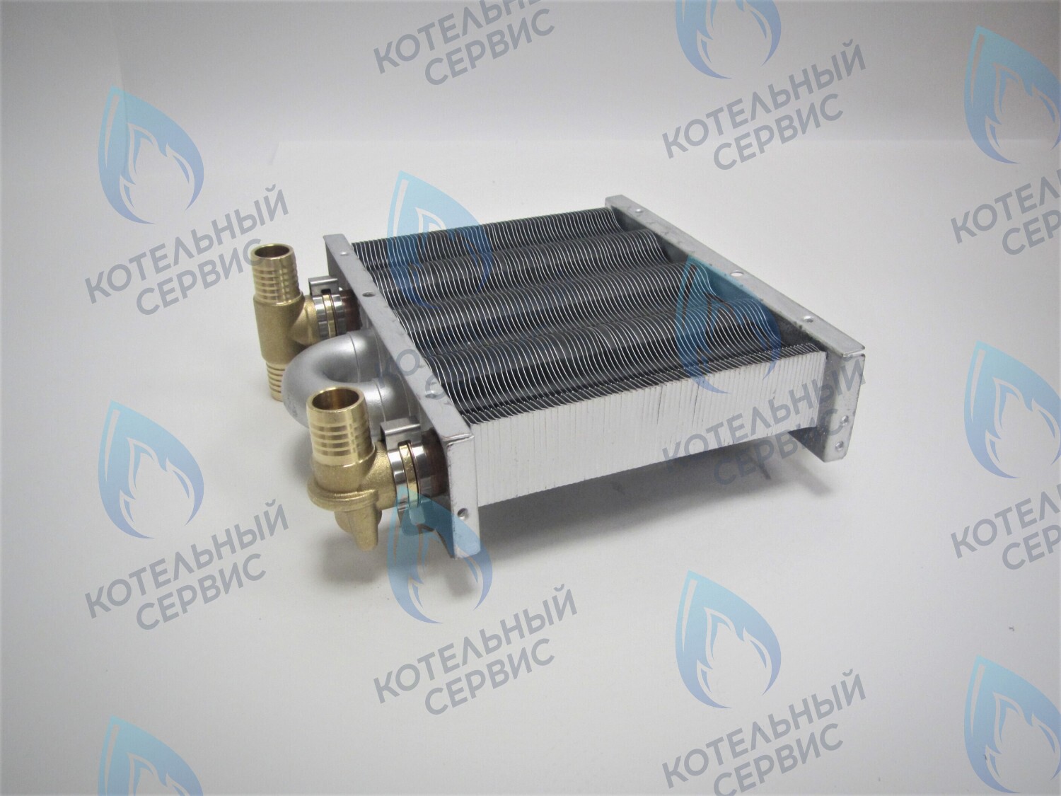 EM021-142-Фитинг-Комп Теплообменник отопления с фитингами (142 мм) 67 FIN (100 HSG/ICH/MSC) DAEWOO в Новосибирске