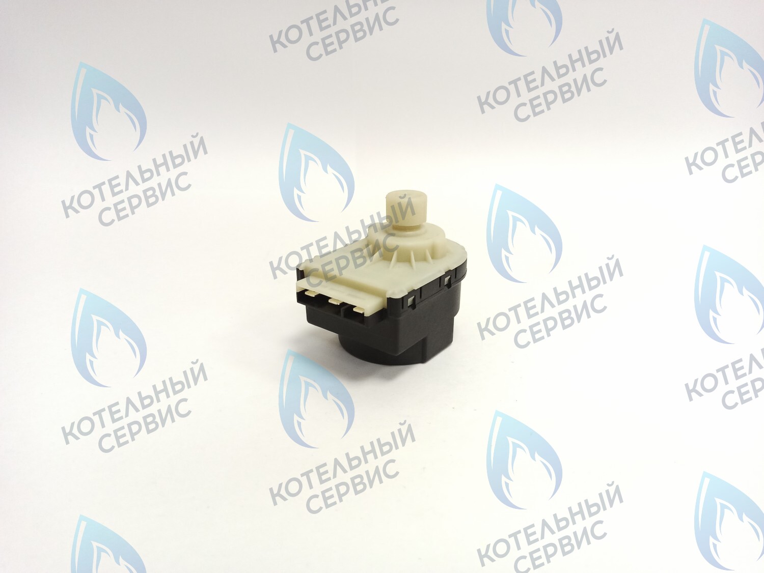 GM002-03 Сервопривод (мотор) трехходового клапана Ariston 10mm – 220/240V в Новосибирске