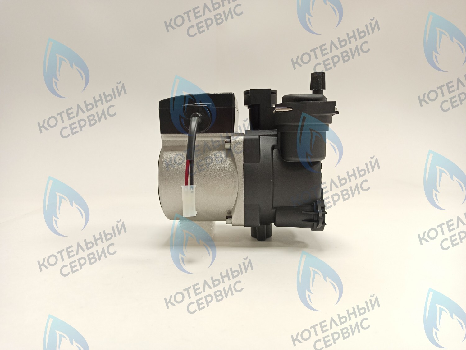 30034160A Насос циркуляционный NAVIEN Deluxe E/C (30022723B, 30022723A, 30022722B) в Новосибирске