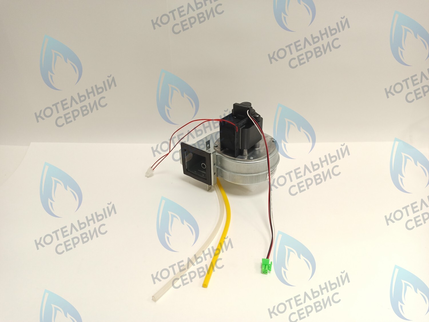 30012680A Вентилятор Navien Deluxe 13-24K (Ace 13-35К) в Новосибирске