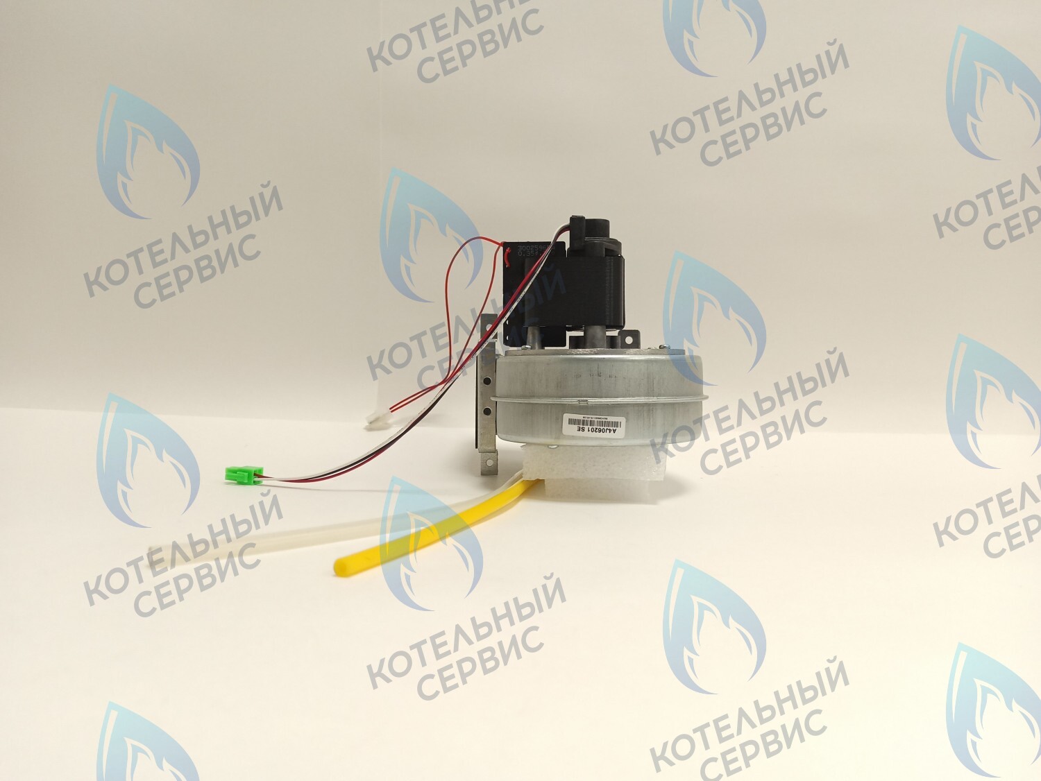 30012680A Вентилятор Navien Deluxe 13-24K (Ace 13-35К) в Новосибирске