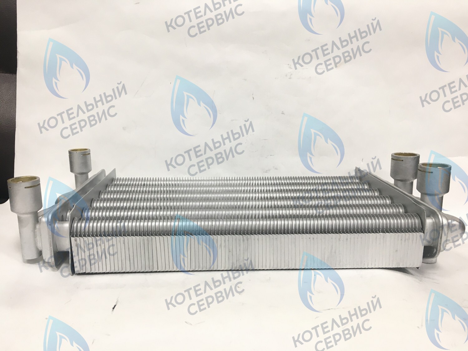 02-2003-01 Теплообменник битермический 30кВт 310мм (до 2007 года, компл-ть 05-2029-01 - 2шт.) GAZLUX в Новосибирске