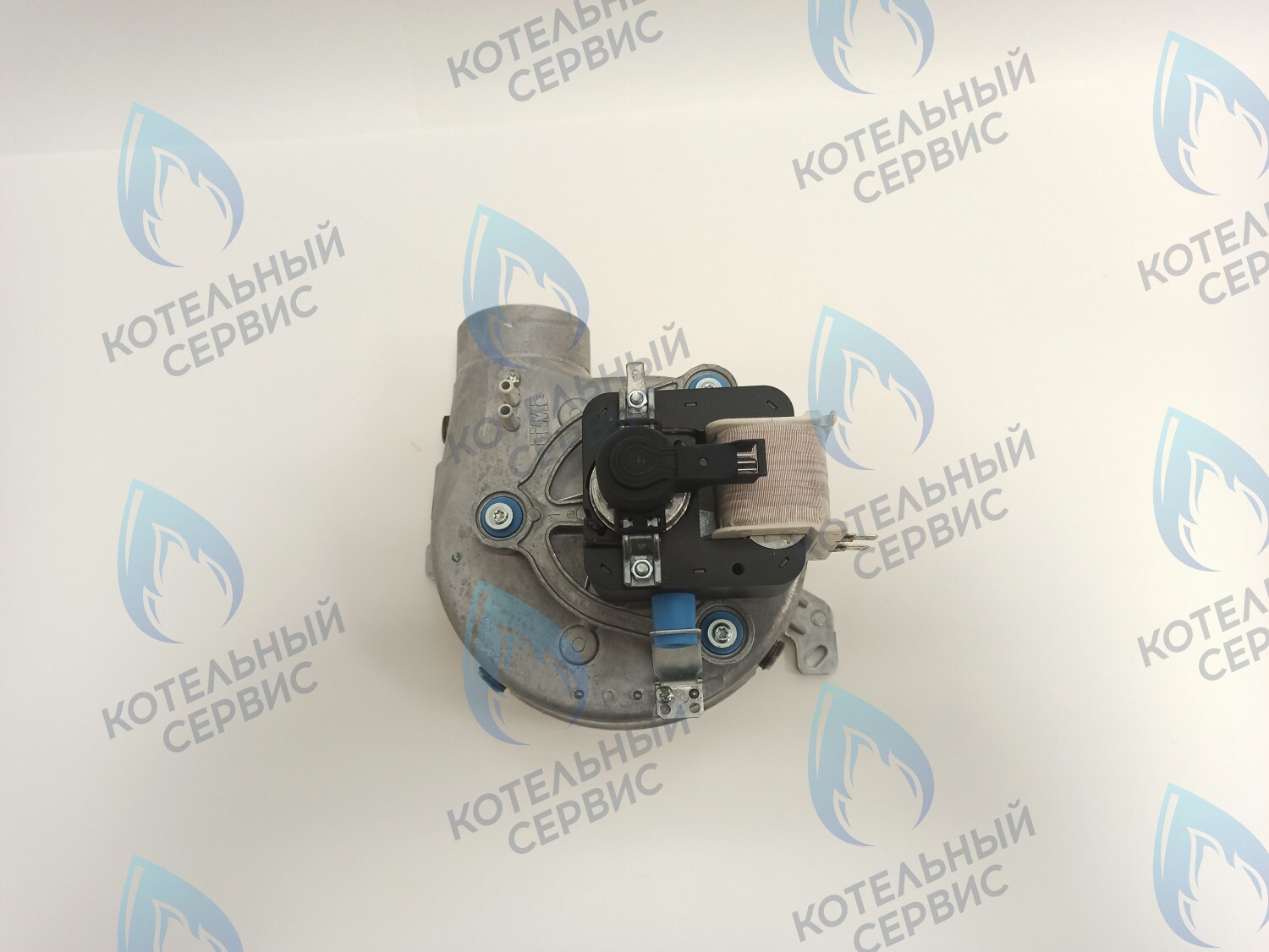 AF003-60W-F-HS Вентилятор 60W с датчиком холла Viessmann Vitopend 100-W WHEA, Vitopend 222-W WHSA на котлы 24кВт-30кВт (7822865) в Новосибирске