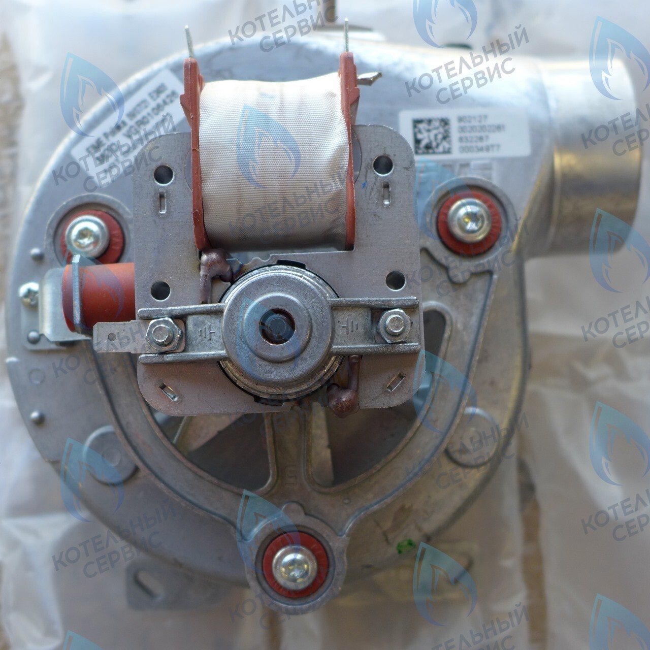 0020253005 Вентилятор дымоудаления настенных газовых котлов VAILLANT turboFIT VUW 242/5-2 VU,  VUW в Новосибирске