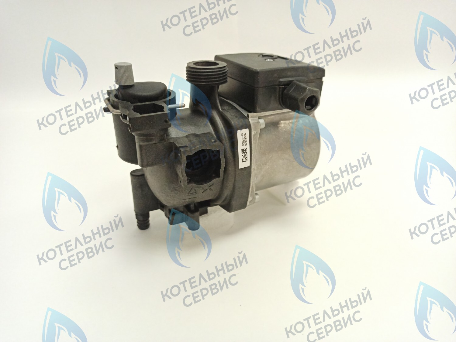 AA10010006 Насос GRUNDFOS UPS15-50 AOKR ELECTROLUX Hi-Tech 24 Fi, Hi-Tech 28 i (AA01000004) в Новосибирске