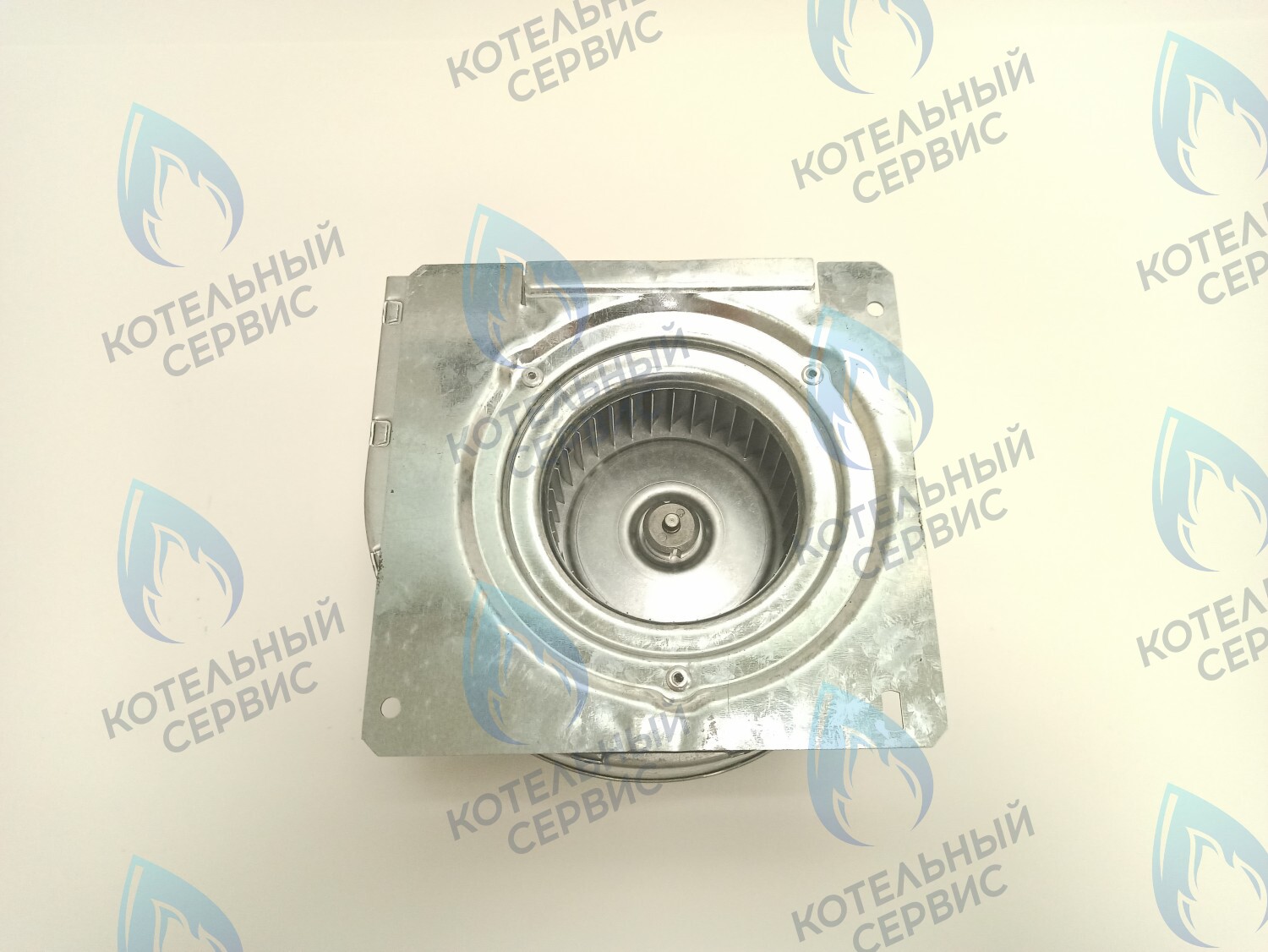 AF028-66W-BP-E Вентилятор VAILLANT turboTEC 36kW 190262 (в комплекте с монтажной пластиной) в Новосибирске