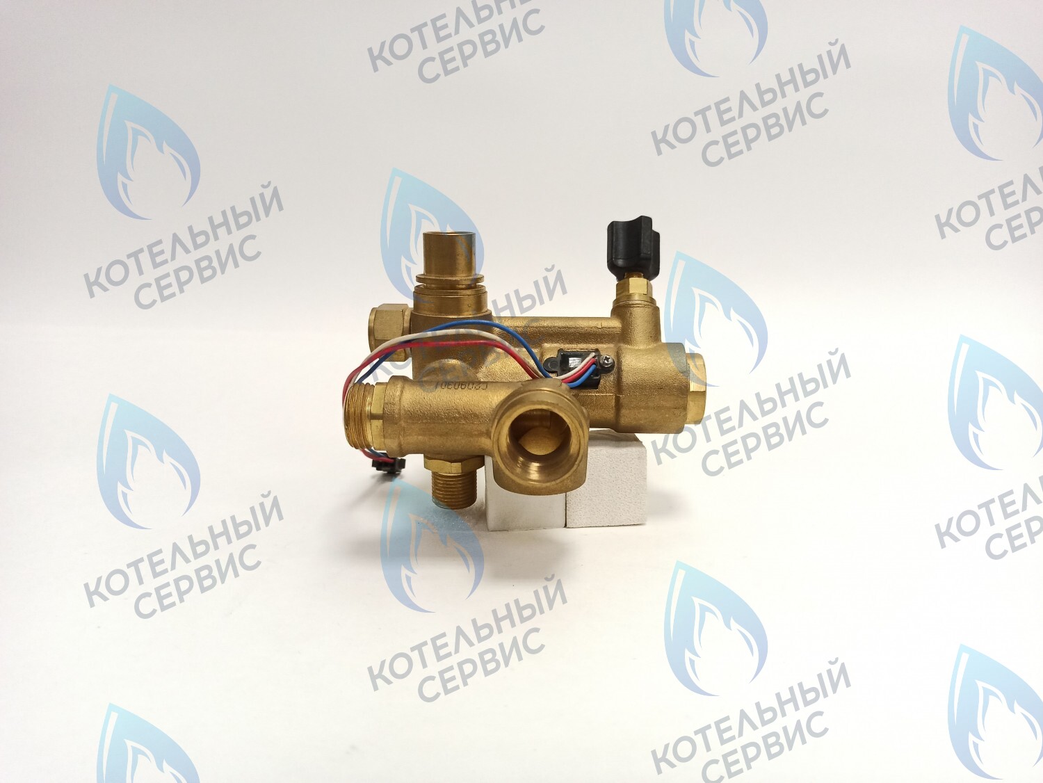 CB11030055 Блок гидравлический выходной 32кВт ELECTROLUX в Новосибирске