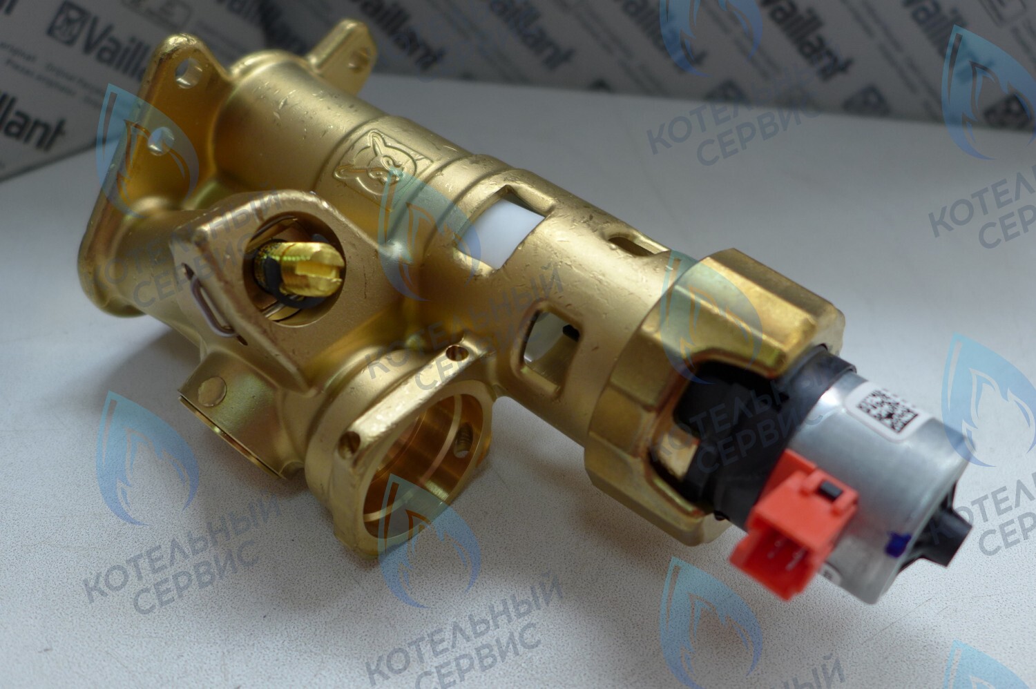 0020132683 Приоритетный переключающий клапан, Смешение VAILLANT в Новосибирске