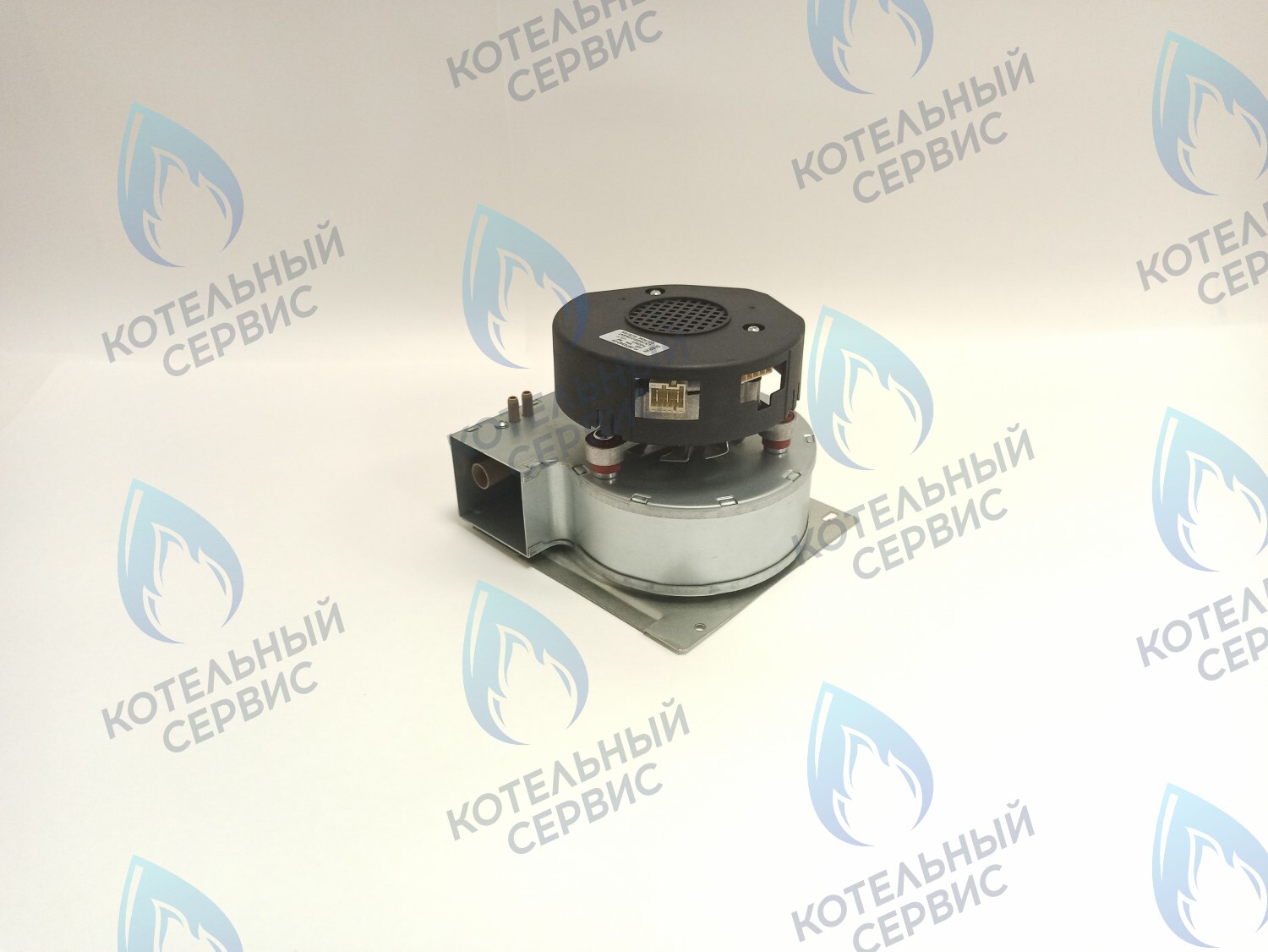 AF028-66W-BP-S Вентилятор VAILLANT turboTEC 36 kW 190262 (в комплекте с монтажной пластиной) в Новосибирске
